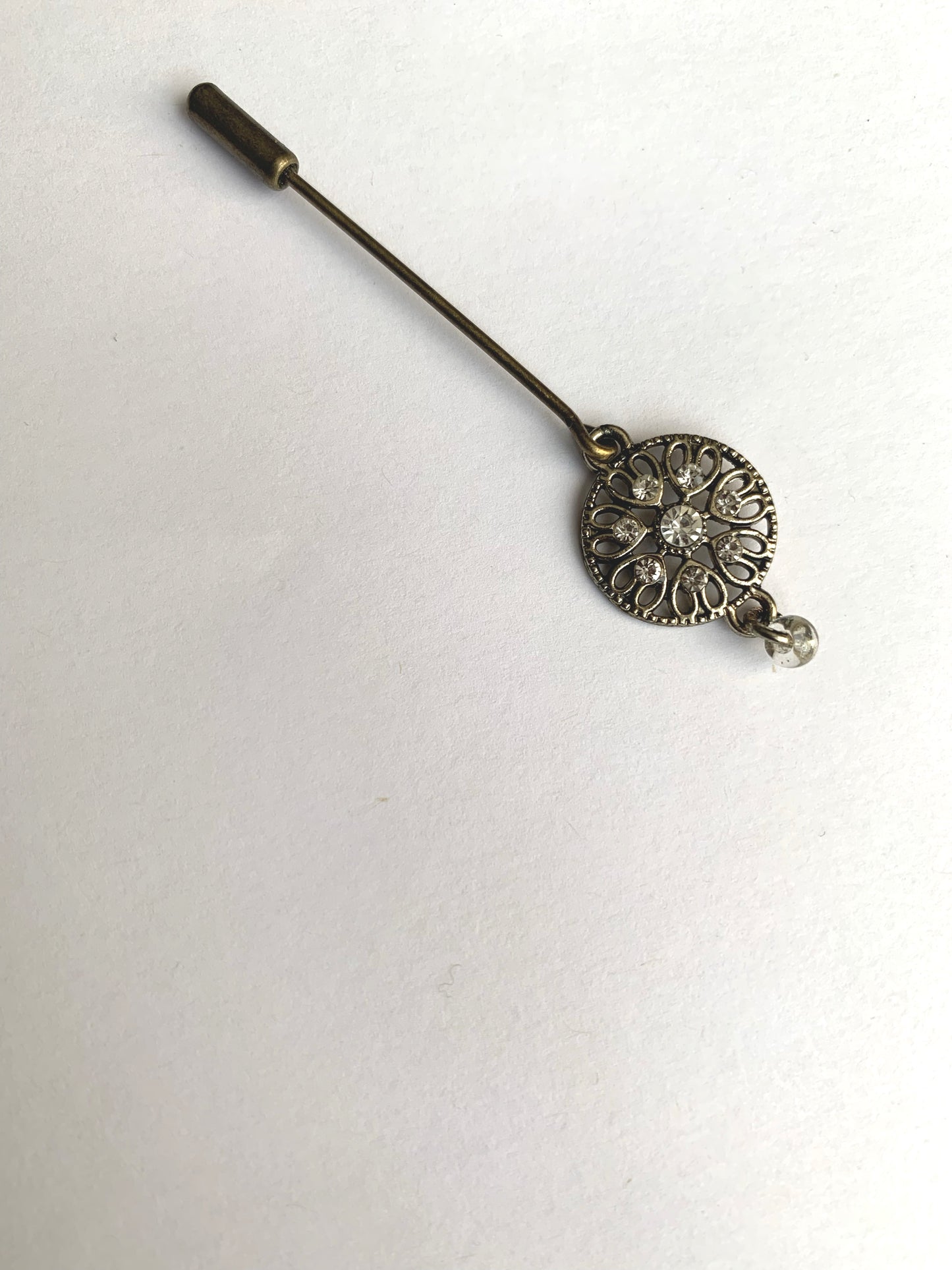 Vintage style pin