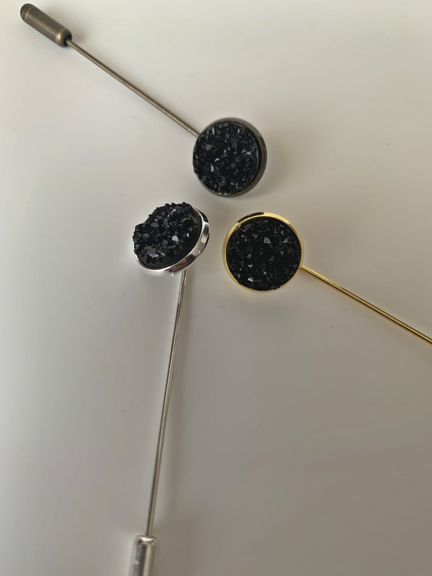 Lapel pin black light