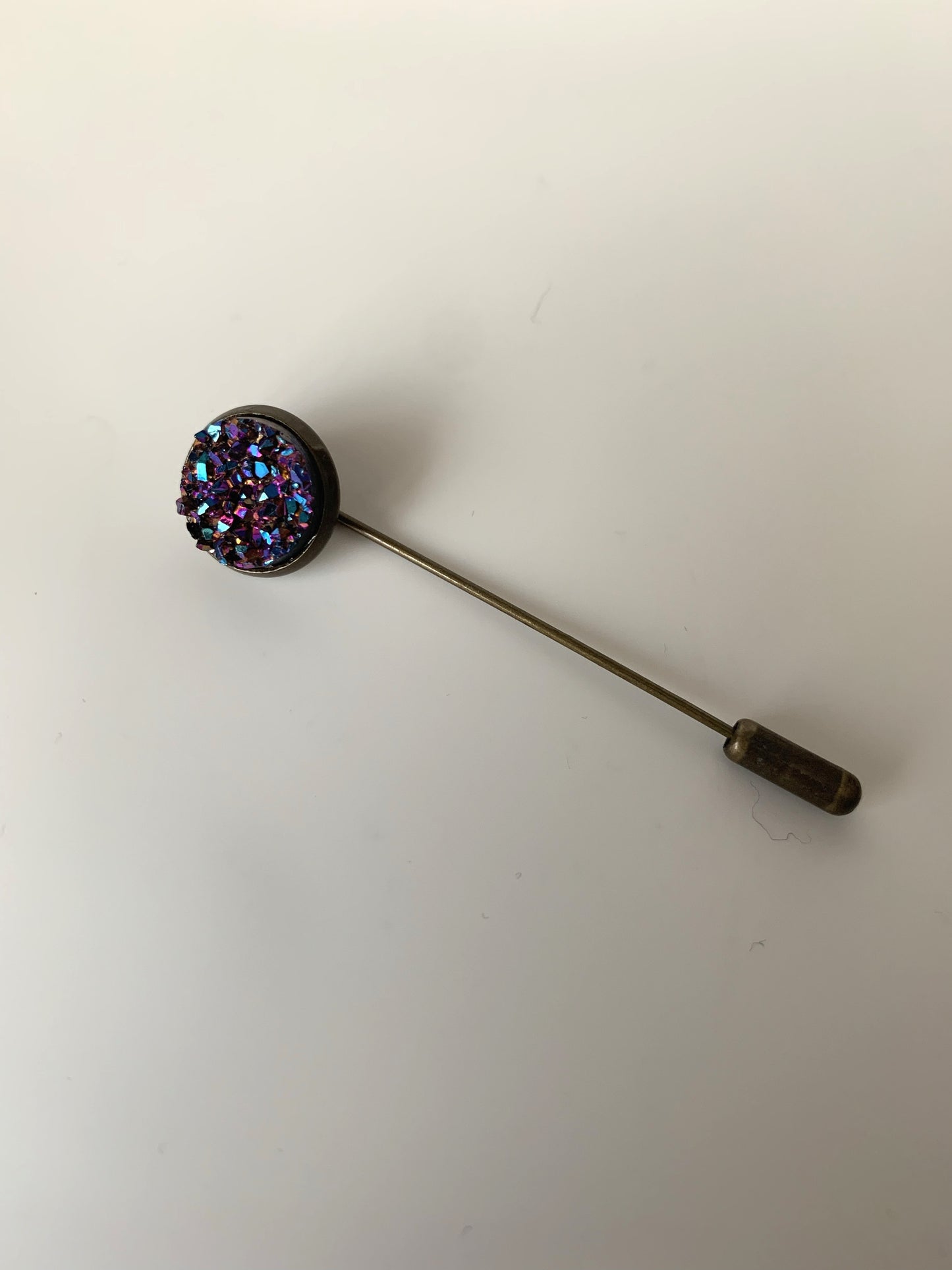 Lapel pin sugar plum