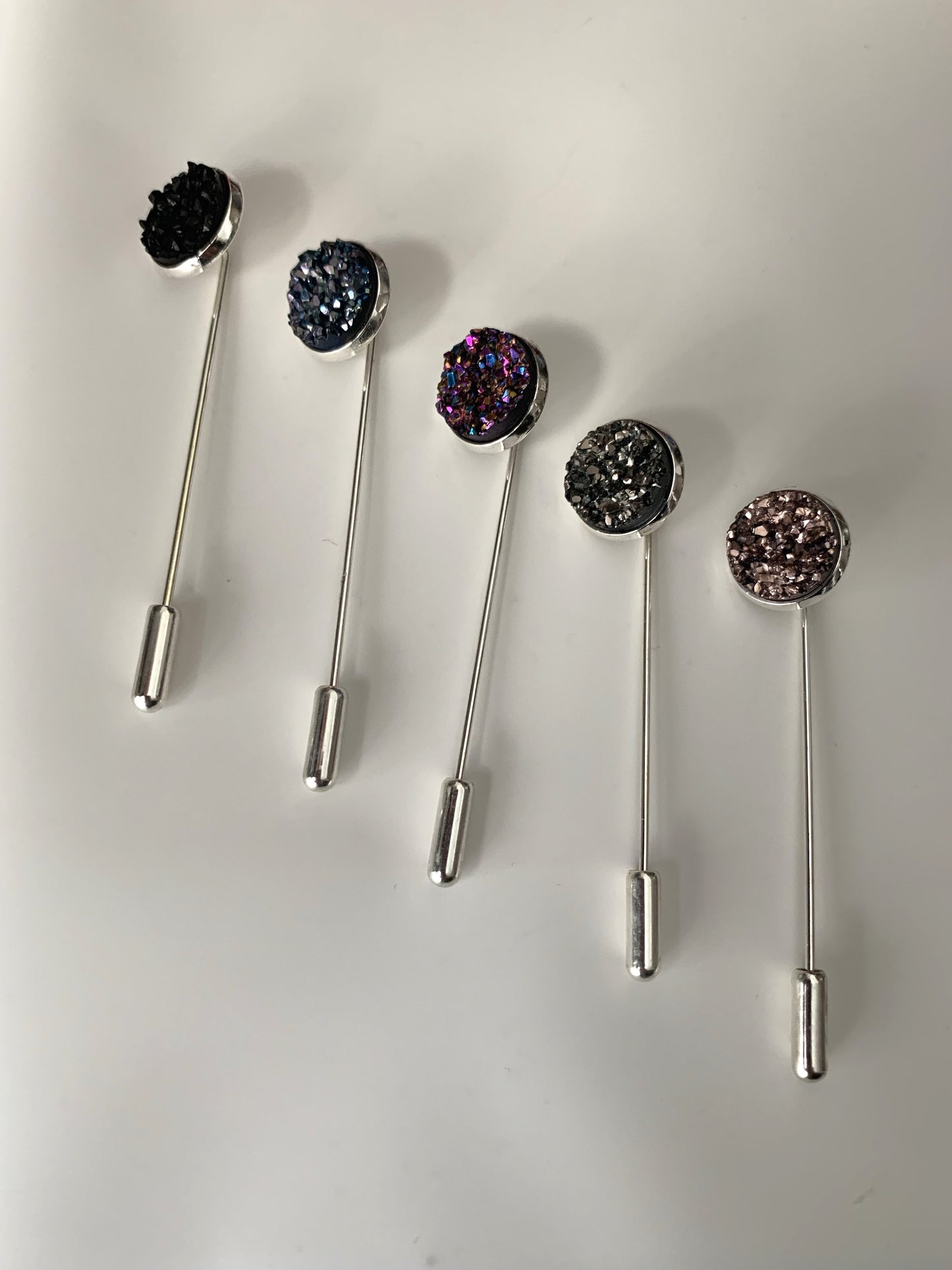 Lapel pin sugar plum