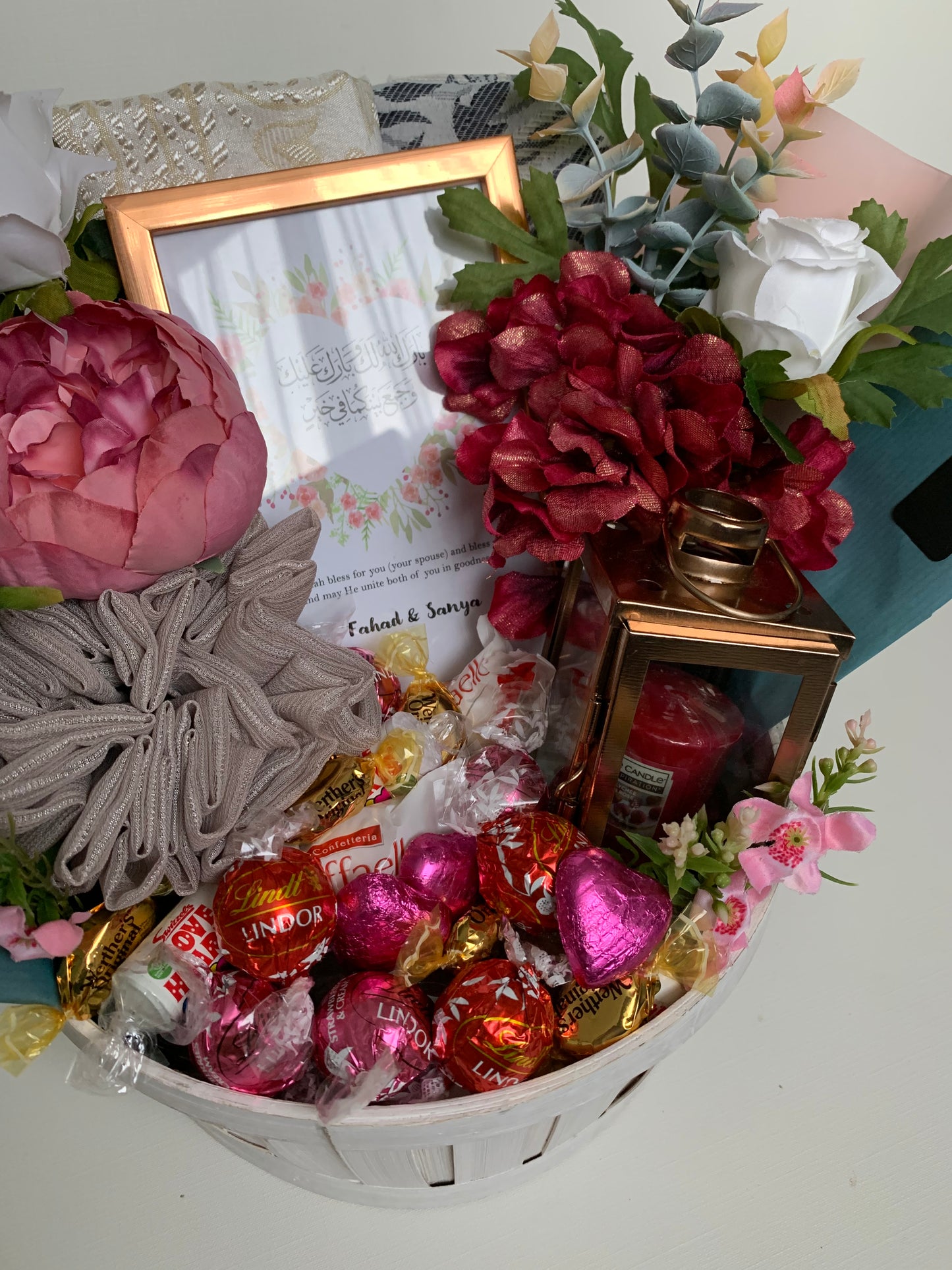 Wedding hamper