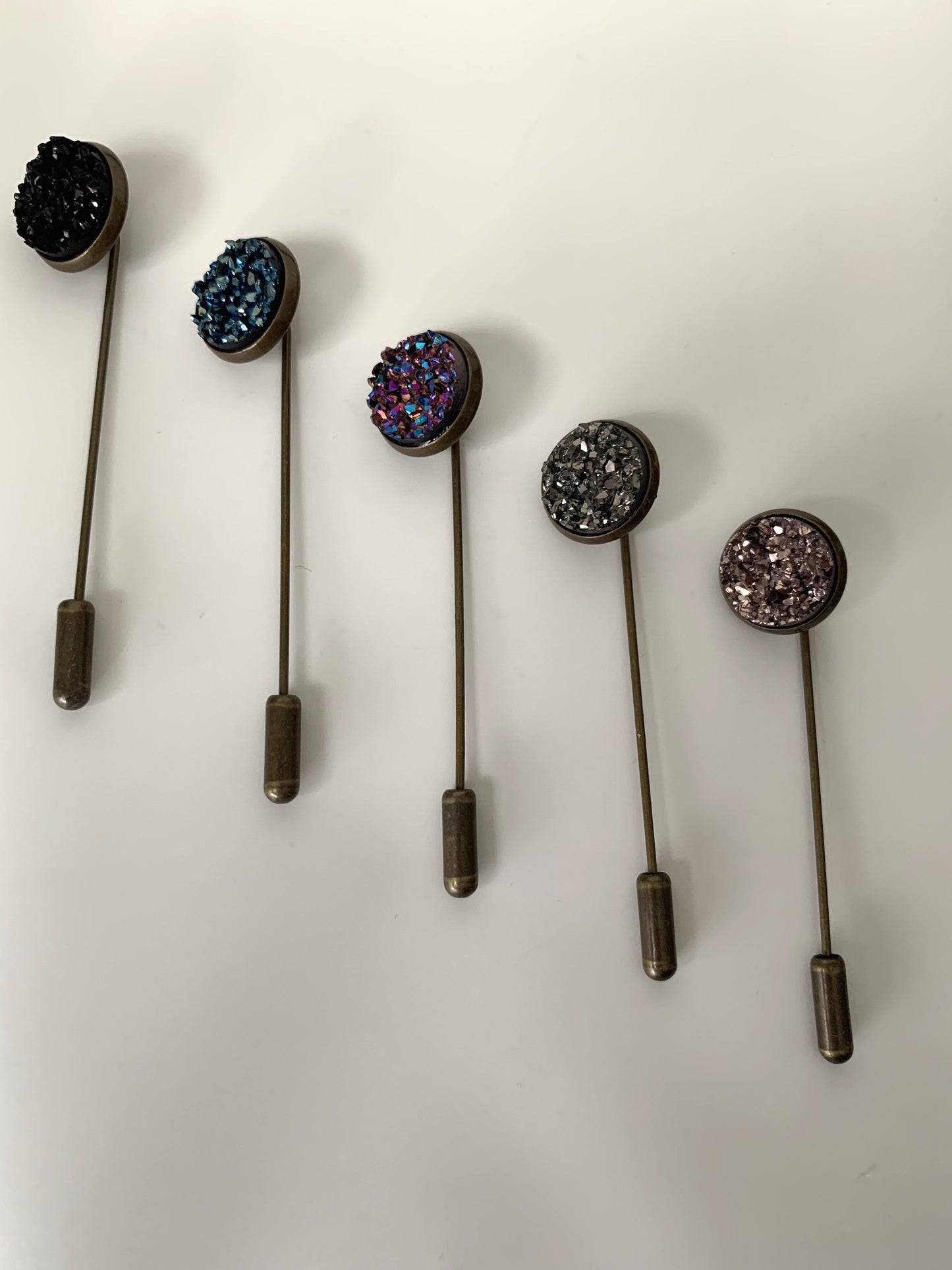 Lapel pin sugar plum