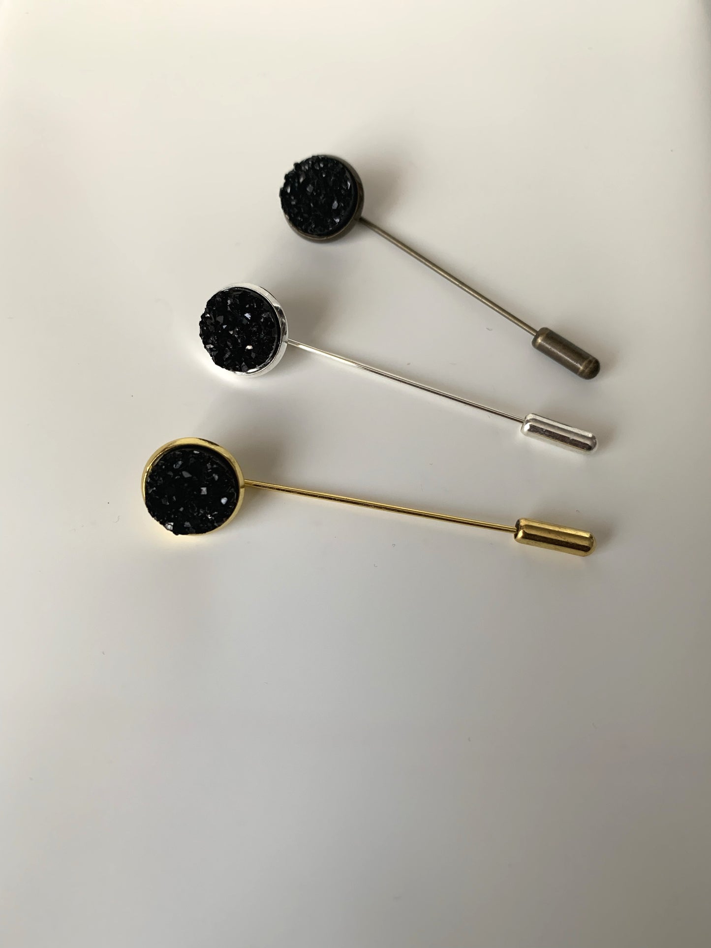 Lapel pin black light