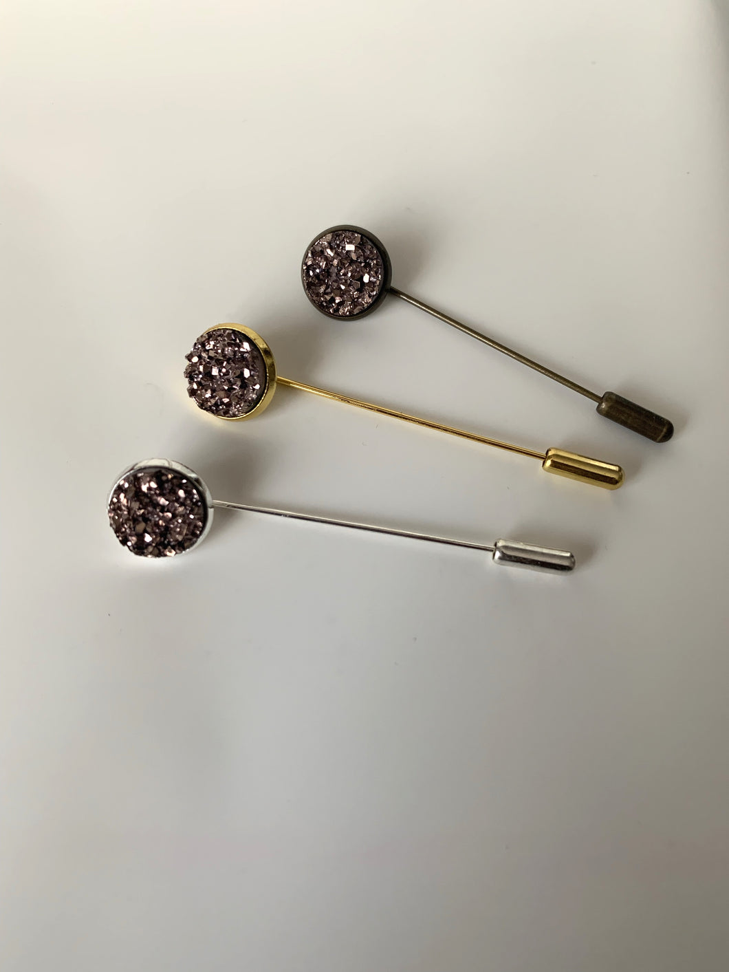 Lapel pin chocolate bronze