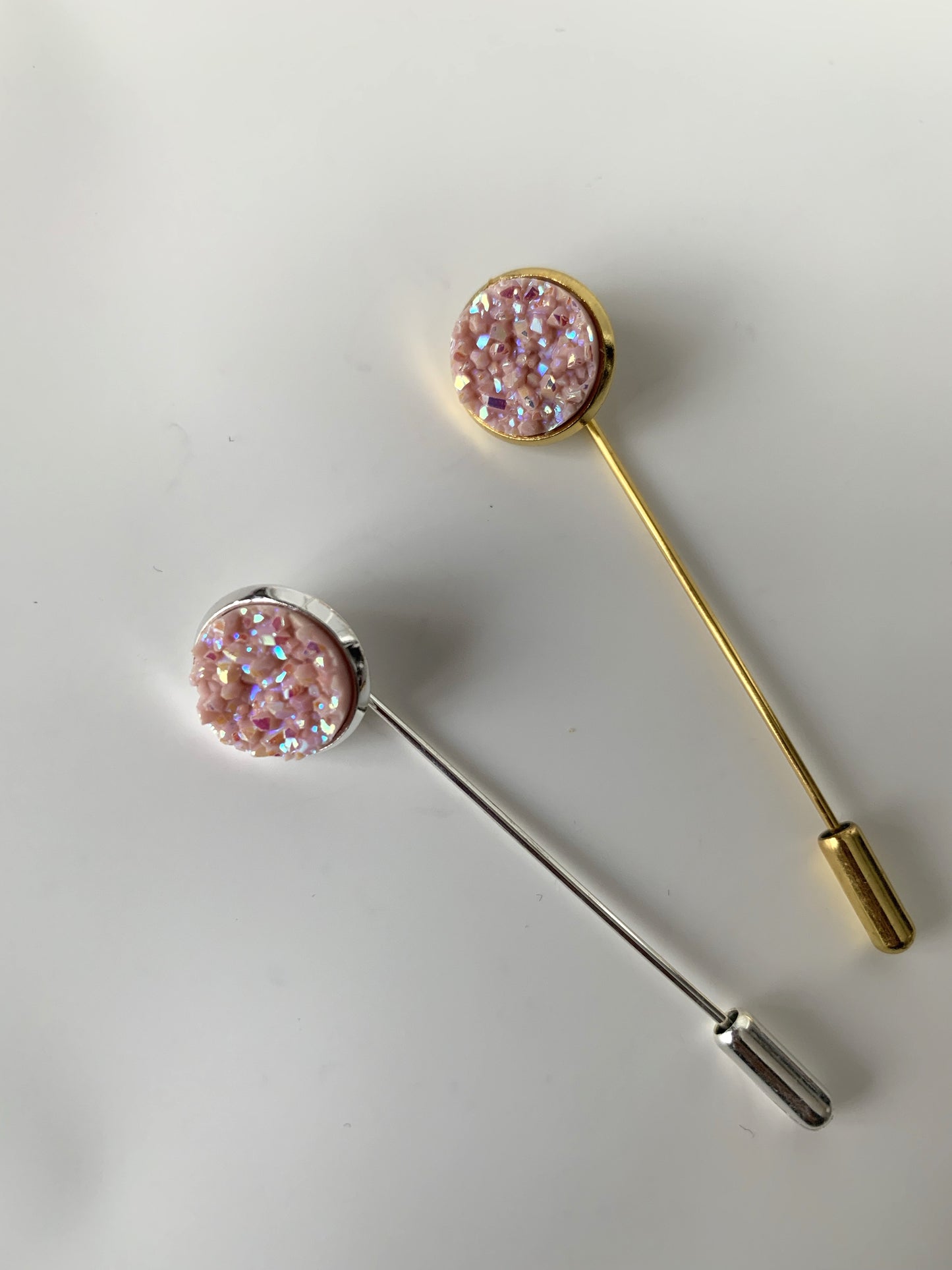 Lapel pin pink smoothie