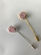 Load image into Gallery viewer, Lapel pin pink smoothie
