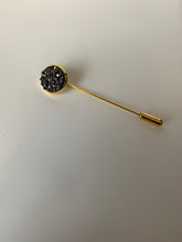 Load image into Gallery viewer, Lapel pin starry night
