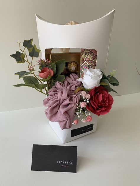 Hanging Gift Box