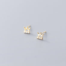 Load image into Gallery viewer, Crown earrings silver
